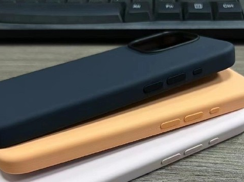 陈巴尔虎苹果14维修站分享iPhone14手机壳能直接给iPhone15用吗?