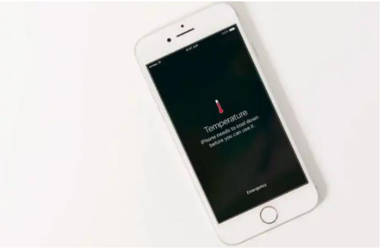 陈巴尔虎苹果手机维修分享iPhone 手机发热如何快速降温 